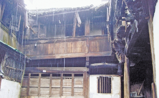 老房风雨飘摇